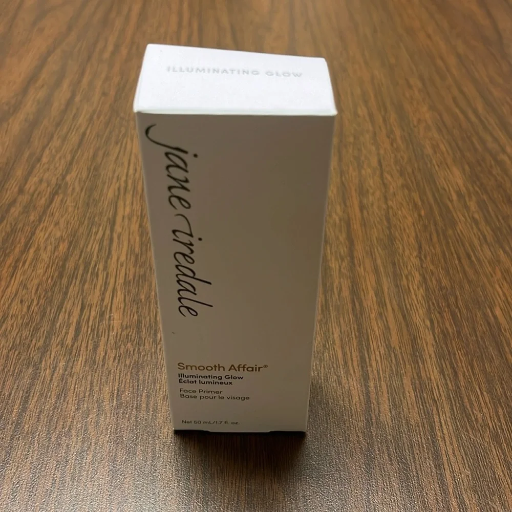Janie Iredale Smooth‎ Affair Illuminating Glow face primer, new